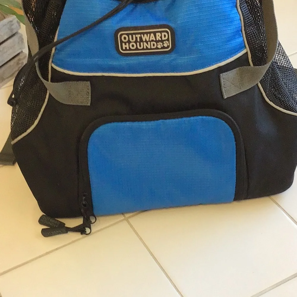 ‘Outward Hound’ Pet-a-Roo Front Style Pet Carrier